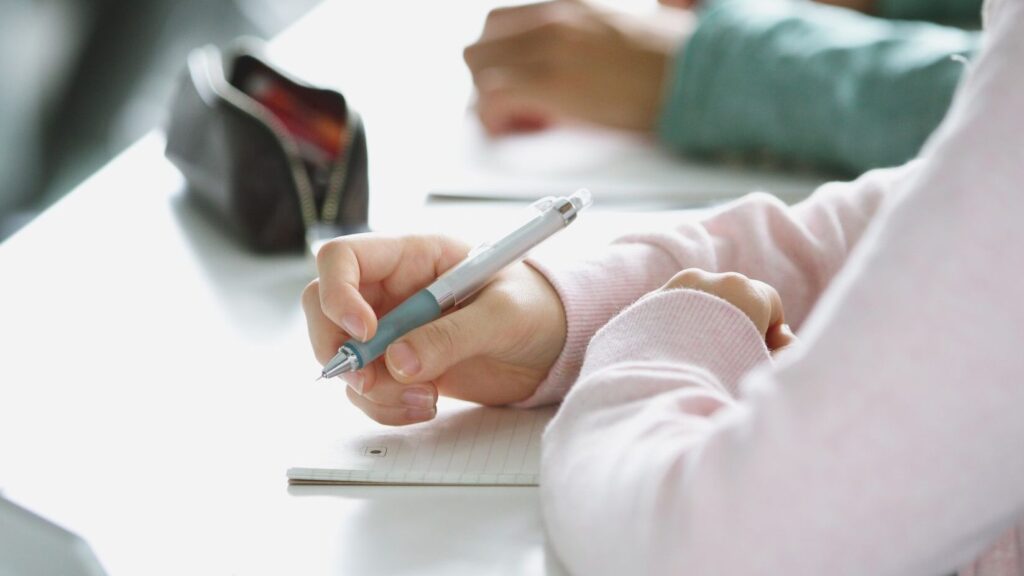 Students in class: ; SoundEd teletherapy for teens with autism